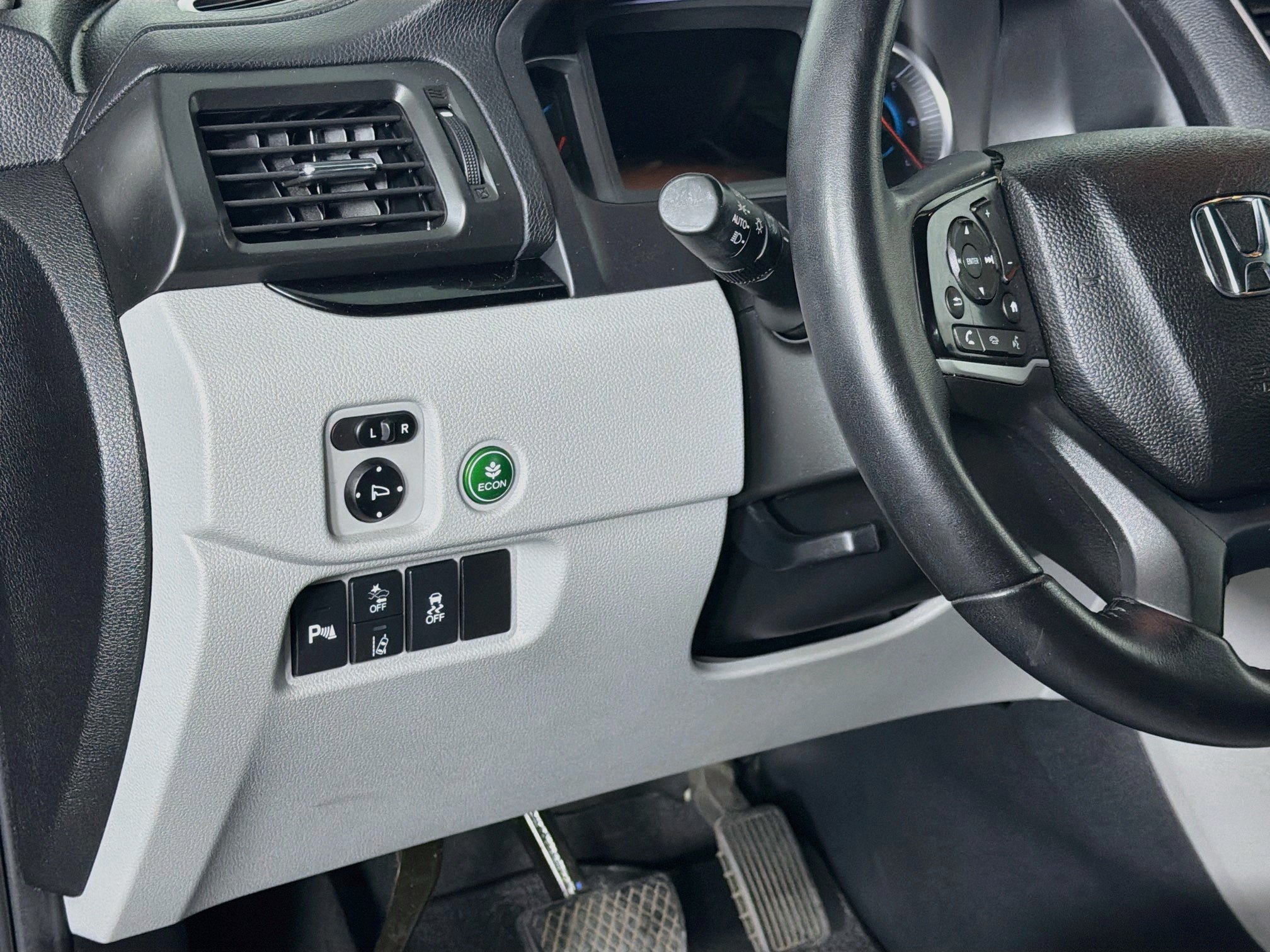 Used 2021 Honda Pilot Touring image 16