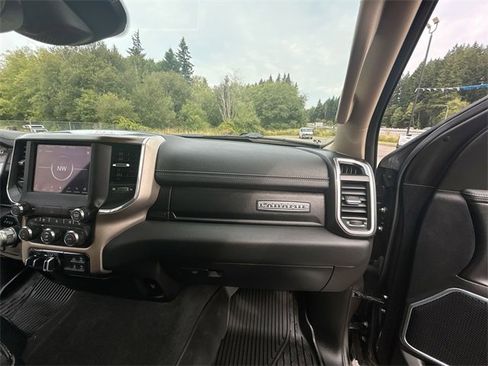 Used 2021 RAM 1500 Laramie image 28