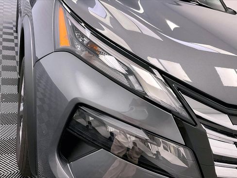 Certified 2025 Nissan Rogue S image 24