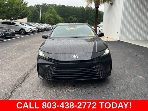 Used 2025 Toyota Camry LE FWD image 34