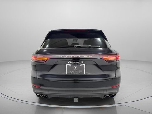 Used 2021 Porsche Cayenne S image 4