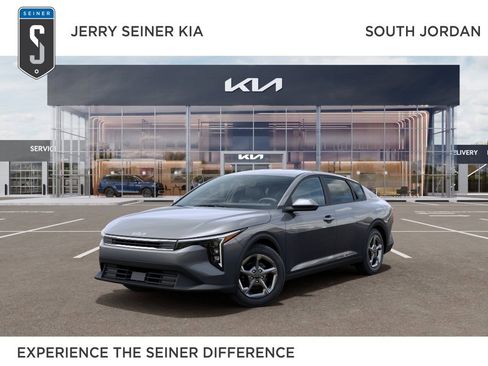 New 2026 Kia K4 LXS FWD image 1