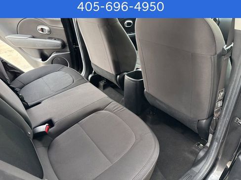 Used 2016 Kia Soul Base image 15