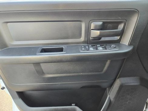 Used 2018 RAM 1500 Tradesman AWD/4WD image 40