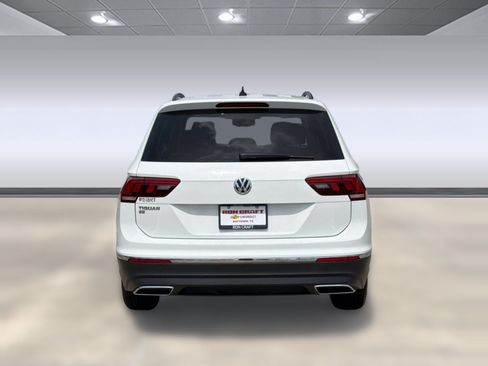 Used 2021 Volkswagen Tiguan SE FWD image 10