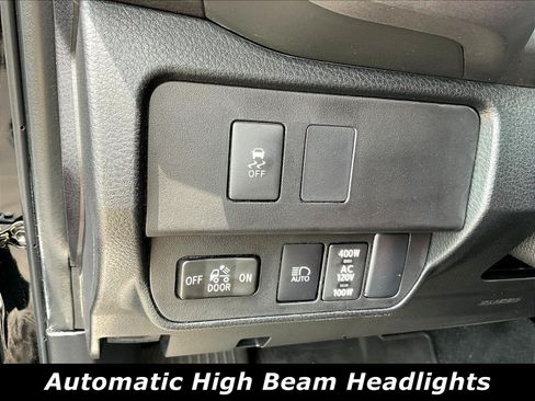 Used 2023 Toyota Tacoma TRD Off-Road AWD/4WD image 37