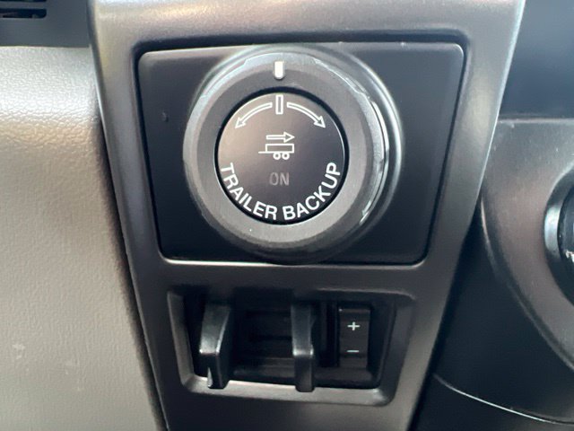 Used 2018 Ford F150 XLT w/ Equipment Group 302A Luxury AWD/4WD image 23