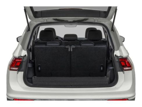 Used 2024 Volkswagen Tiguan S image 11