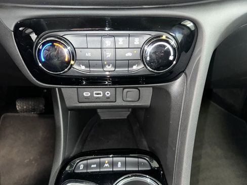 Certified 2023 Buick Encore GX Preferred w/ Cold Weather Comfort Package image 14