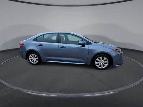 Used 2024 Toyota Corolla LE FWD image 9
