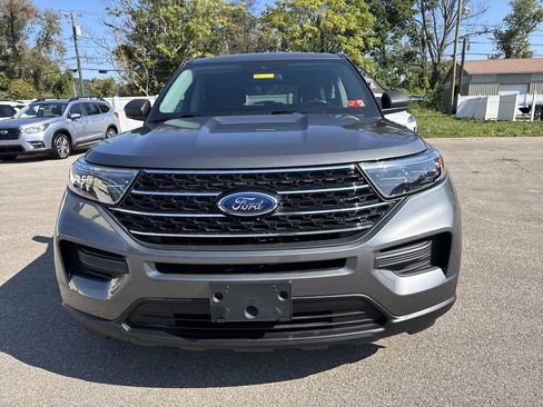 Used 2021 Ford Explorer XLT image 11