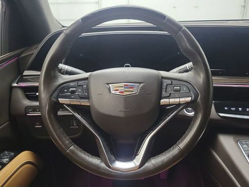 Used 2022 Cadillac Escalade ESV Premium Luxury image 14