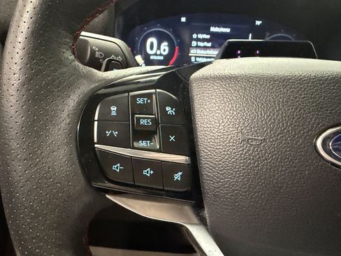 Used 2025 Ford Explorer ST AWD/4WD image 15