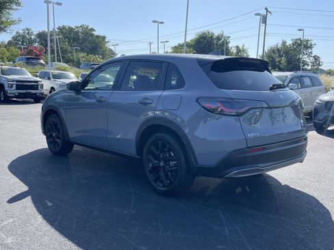 Used 2025 Honda HR-V Sport image 5