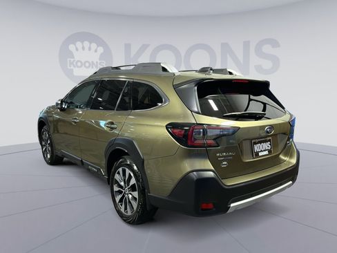 Used 2023 Subaru Outback Touring XT AWD/4WD image 4