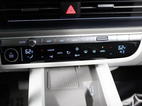 Used 2024 Hyundai Ioniq 6 SEL RWD image 17