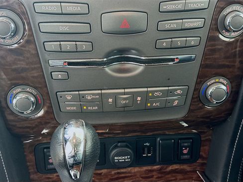 Used 2018 Nissan Armada SL AWD/4WD image 27