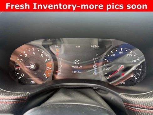 Used 2025 Jeep Compass Trailhawk AWD/4WD image 7