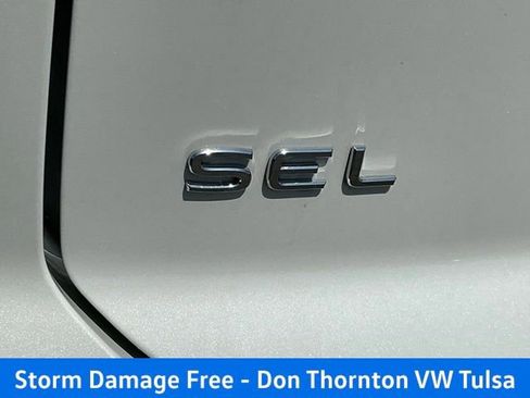 New 2026 Volkswagen Atlas Cross Sport SEL AWD/4WD image 9