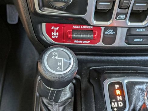 Used 2026 Jeep Gladiator Mojave AWD/4WD image 23