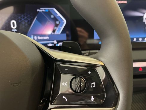 Used 2025 BMW X3 xDrive30i w/ Premium Package image 26