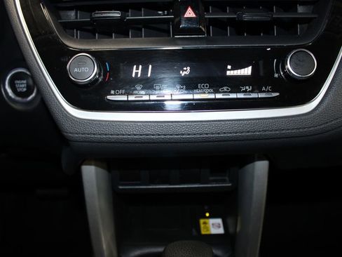 Used 2023 Toyota Corolla Cross LE FWD image 27