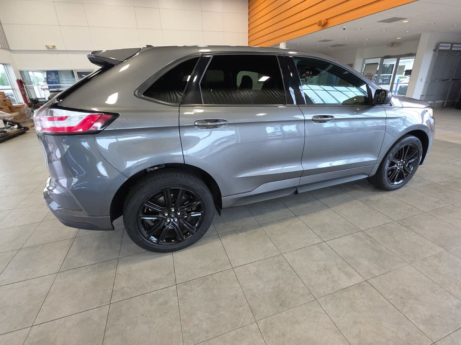 Used 2024 Ford Edge ST-Line AWD/4WD image 6