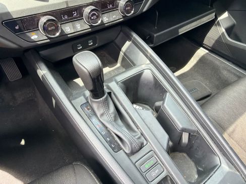 Used 2025 Honda Accord SE image 25