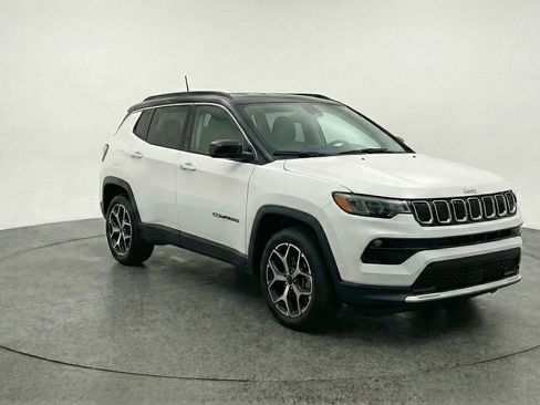 Used 2025 Jeep Compass Limited AWD/4WD image 1