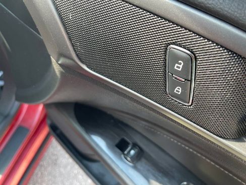 Used 2016 Ford Fusion Titanium image 18