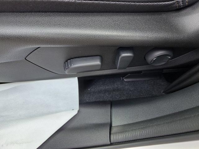 New 2026 Subaru Outback Limited AWD/4WD image 12