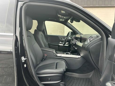 Used 2024 Mercedes-Benz GLB 250 GLB 250 image 14