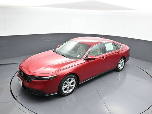 Certified 2023 Honda Accord LX image 33