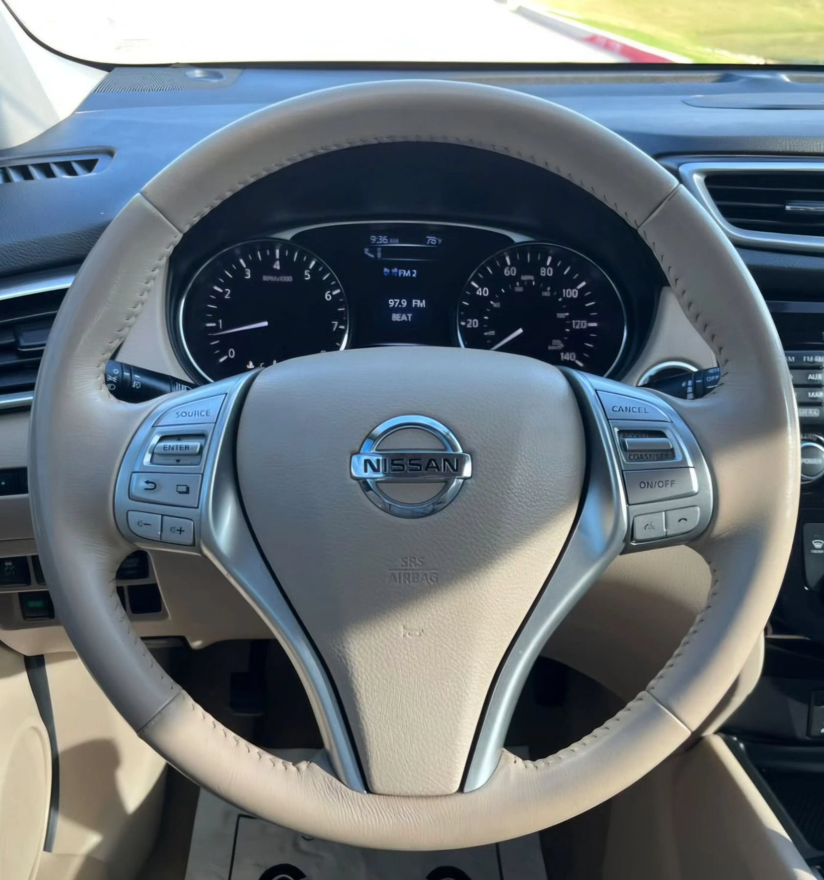 Used 2015 Nissan Rogue SL w/ SL Premium Package FWD image 28