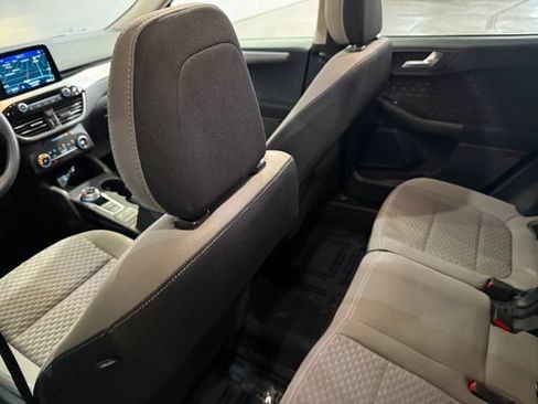 Used 2020 Ford Escape SE FWD image 31