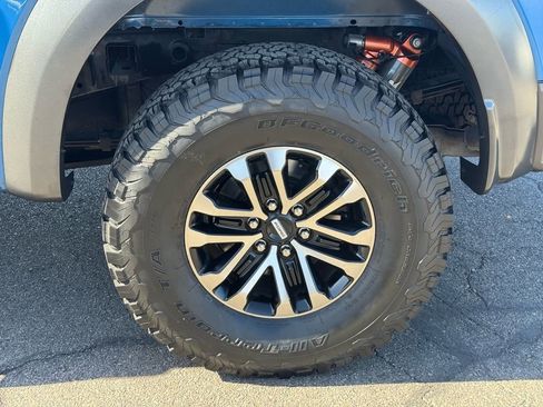 Used 2019 Ford F150 Raptor image 9