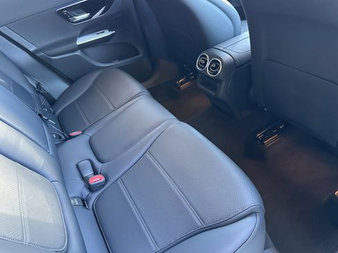 Certified 2025 Mercedes-Benz GLC 350e 4MATIC image 33