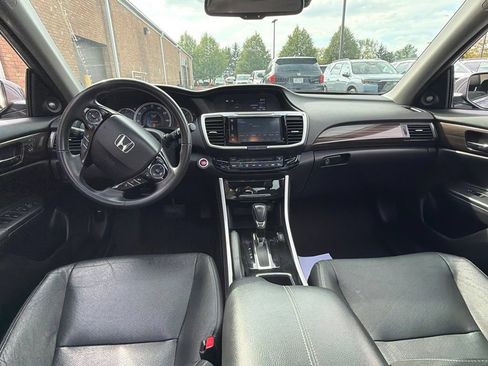Used 2017 Honda Accord EX-L image 15