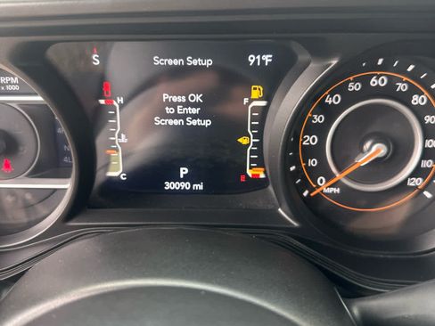 Used 2024 Jeep Gladiator Sport AWD/4WD image 20