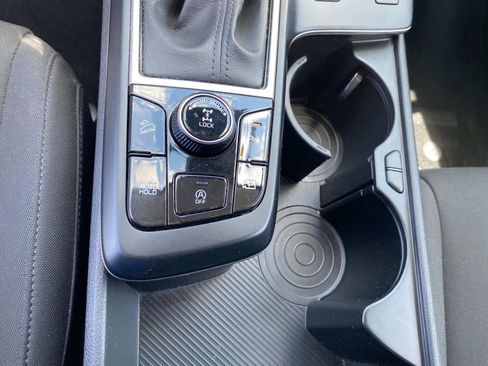 Used 2023 Kia Sportage LX image 15