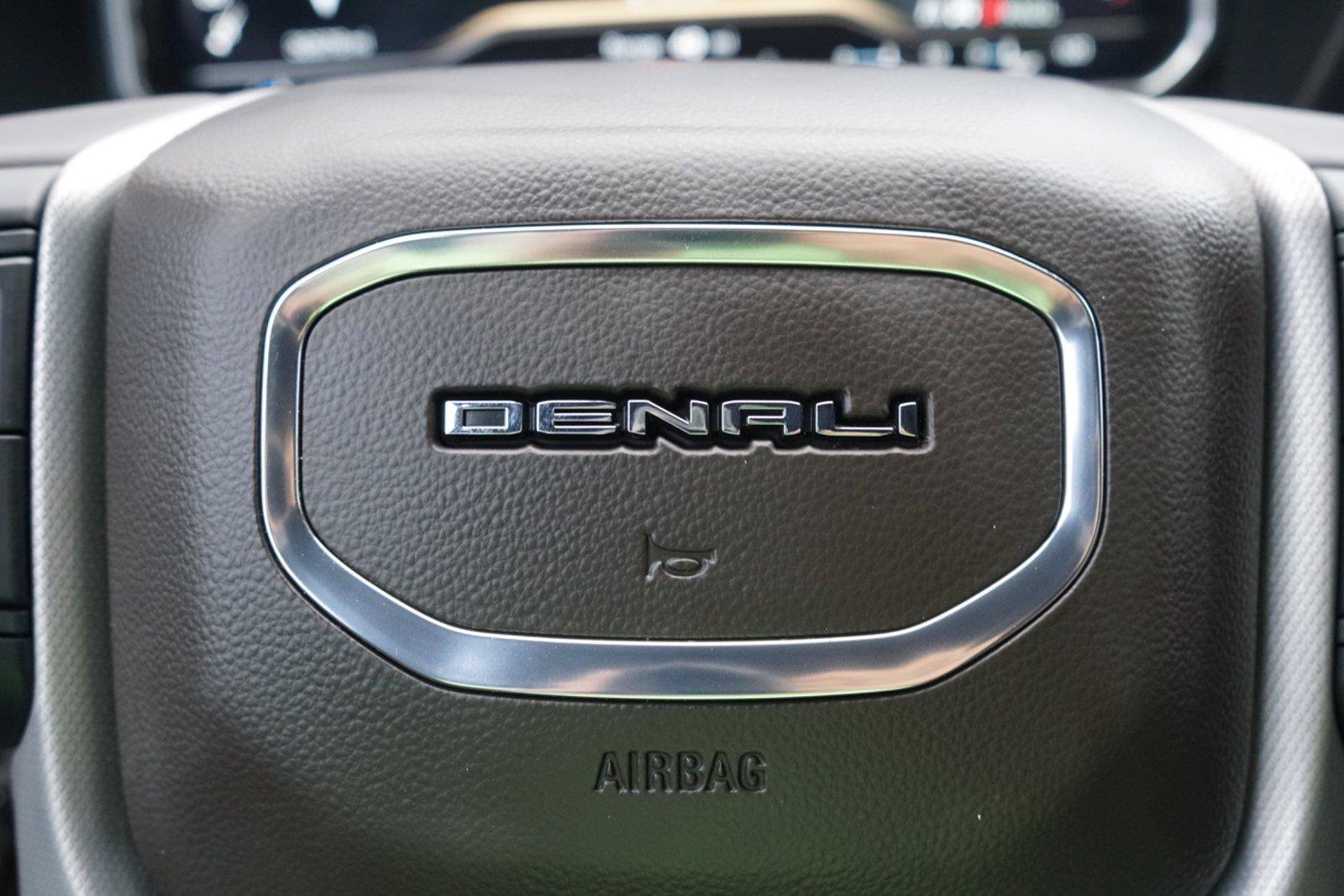 Used 2024 GMC Sierra 3500 Denali AWD/4WD image 13