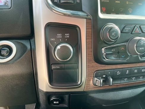 Used 2017 RAM 2500 Laramie w/ Sport Appearance Group AWD/4WD image 16