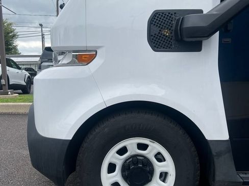 Used 2024 Chevrolet Brightdrop 600 w/ Battery Pack, Max Range AWD/4WD image 5
