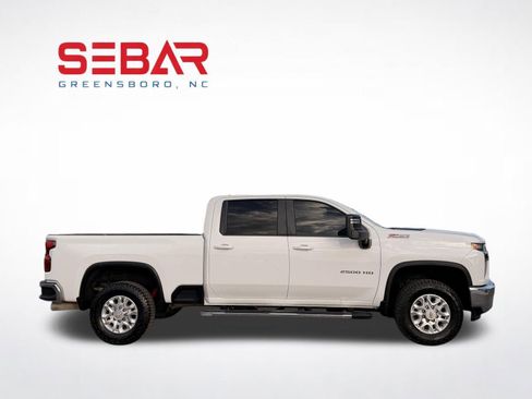 Used 2022 Chevrolet Silverado 2500 LT w/ Convenience Package AWD/4WD image 7
