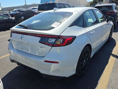 Used 2025 Honda Civic Sport image 8