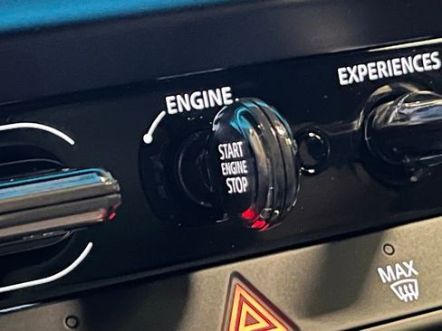 Used 2025 MINI Cooper Countryman S w/ Comfort Package Max image 14