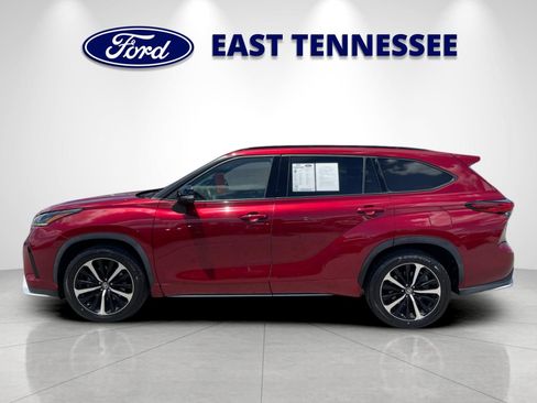 Used 2021 Toyota Highlander XSE FWD image 6