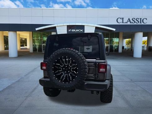 Used 2023 Jeep Wrangler Unlimited Sport AWD/4WD image 7