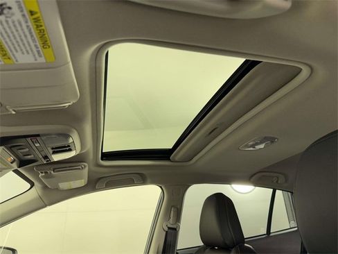 Used 2023 Subaru Crosstrek 2.5i Limited w/ Moonroof Package image 33