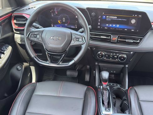 Used 2025 Chevrolet TrailBlazer RS w/ Convenience Package FWD image 26
